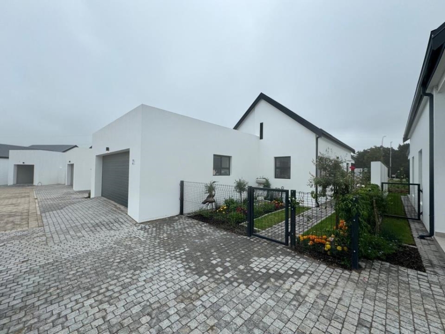 2 Bedroom Property for Sale in Kraaibosch Country Estate Western Cape